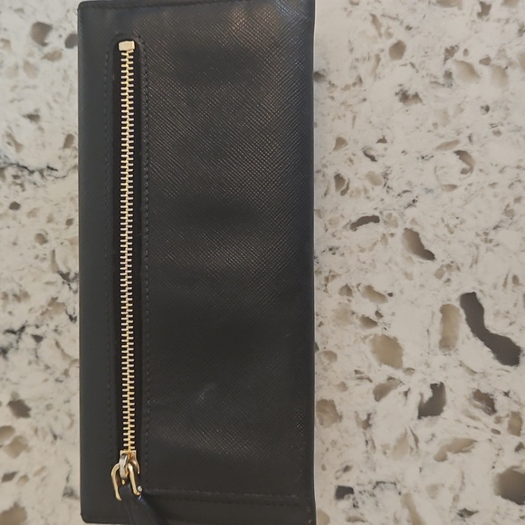 Prada Black Saffiano Leather Wallet with Gold Logo - Like New - Picture 5 of 17
